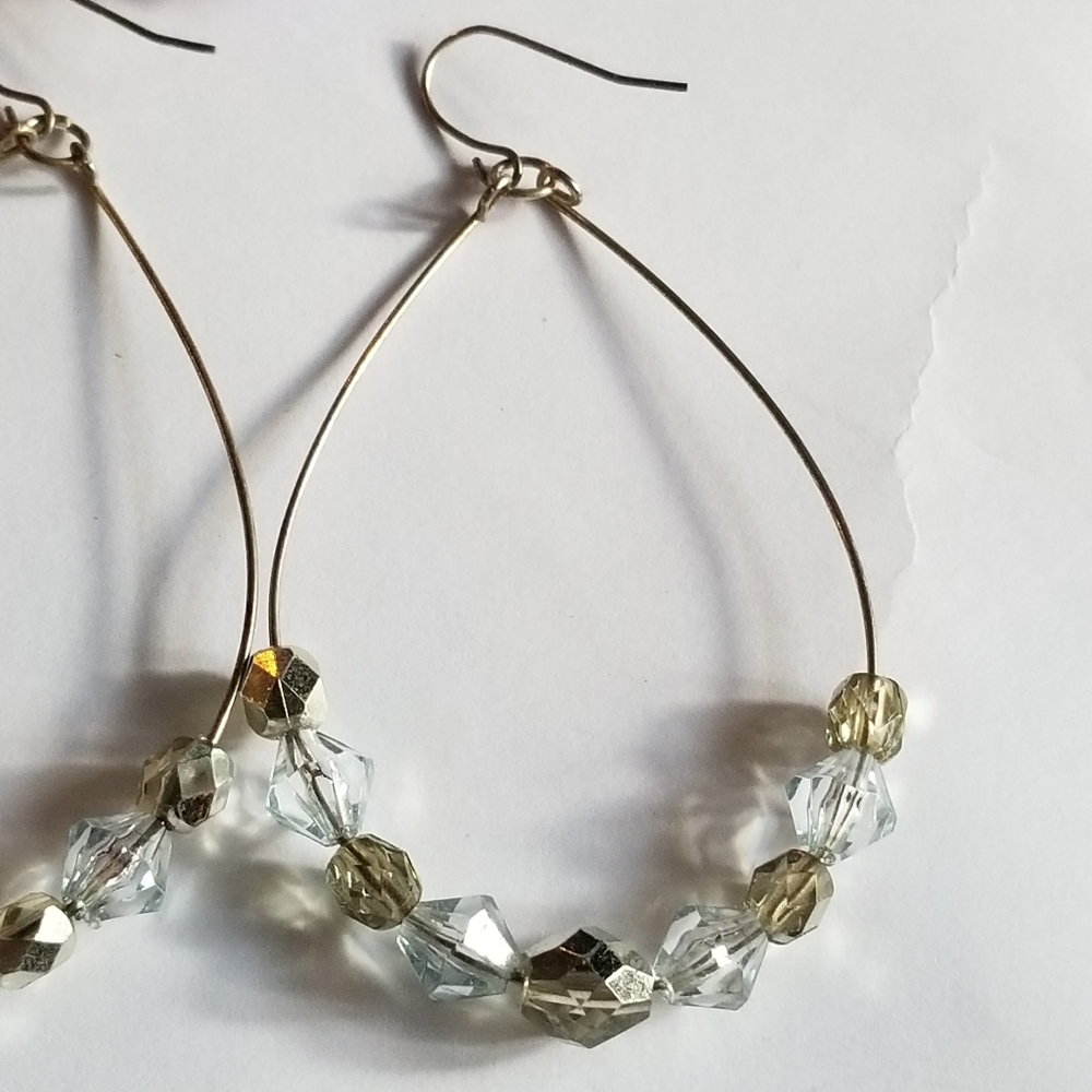 Relisted -Sparkly teardrop earrings silver tone - Picture 10 of 10